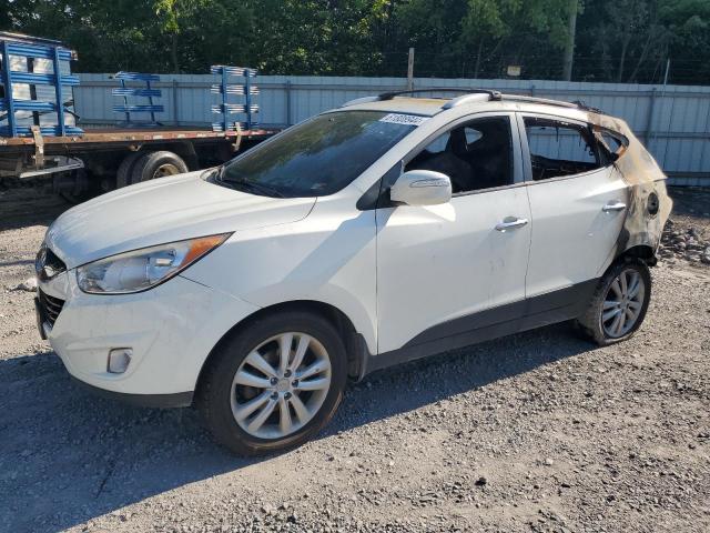  Salvage Hyundai TUCSON