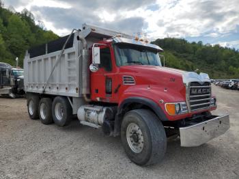  Salvage Mack 700 Cv700