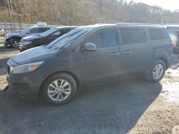  Salvage Kia Sedona