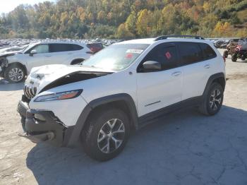  Salvage Jeep Cherokee