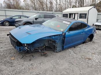  Salvage Ford Mustang