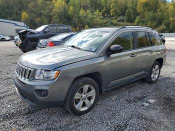  Salvage Jeep Compass