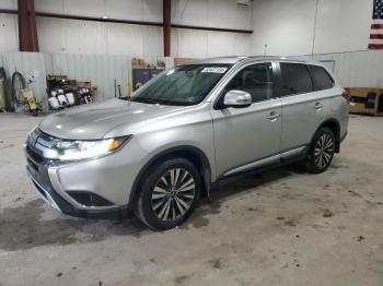  Salvage Mitsubishi Outlander