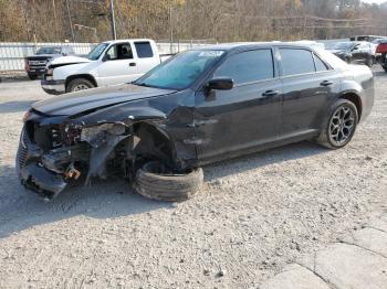  Salvage Chrysler 300