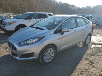  Salvage Ford Fiesta