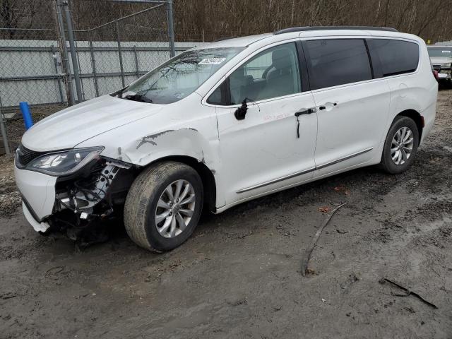  Salvage Chrysler Pacifica