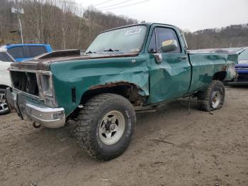  Salvage Chevrolet Silverado 2500