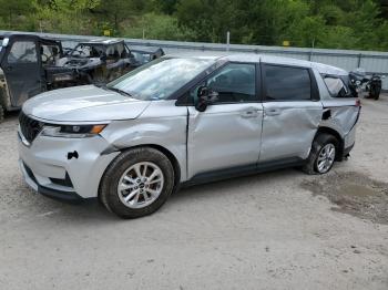  Salvage Kia Carnival