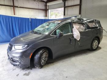  Salvage Chrysler Pacifica