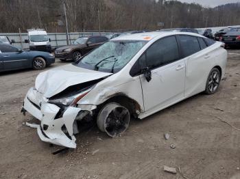  Salvage Toyota Prius