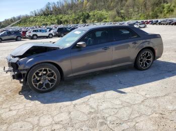  Salvage Chrysler 300