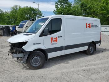  Salvage Mercedes-Benz Sprinter
