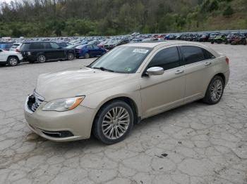  Salvage Chrysler 200