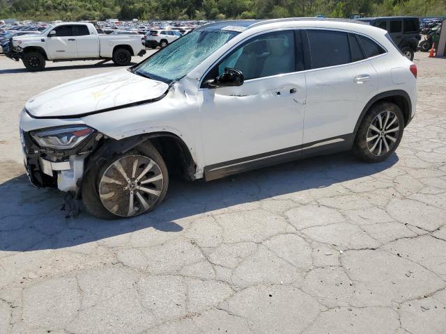  Salvage Mercedes-Benz GLA