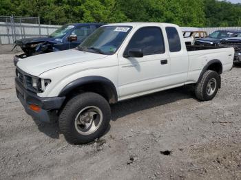  Salvage Toyota Tacoma