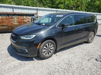  Salvage Chrysler Pacifica