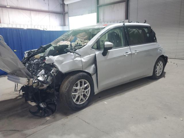  Salvage Chrysler Minivan