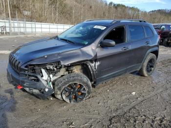 Salvage Jeep Cherokee