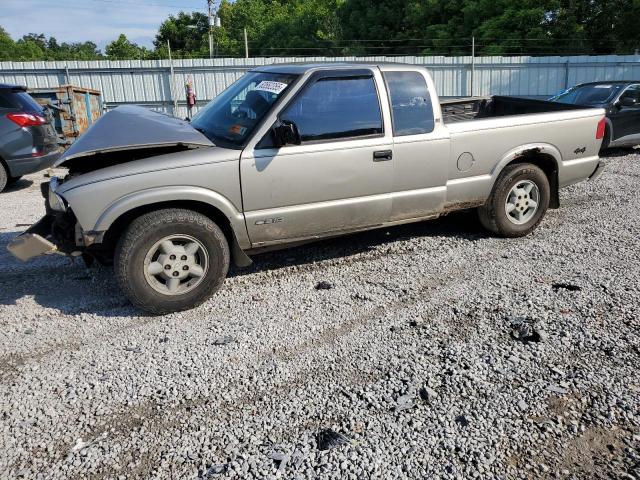  Salvage Chevrolet S-10