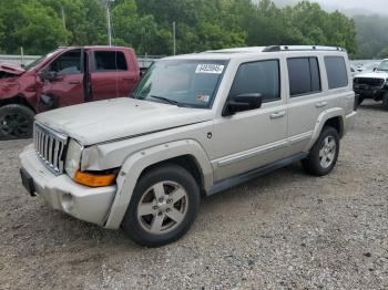  Salvage Jeep Commander