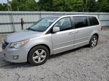  Salvage Volkswagen Routan