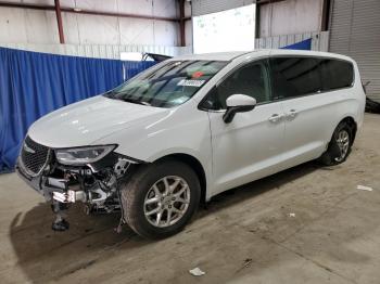  Salvage Chrysler Pacifica