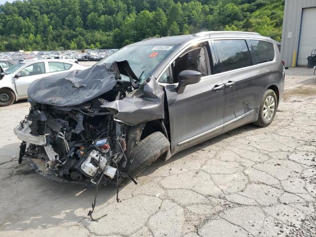  Salvage Chrysler Pacifica