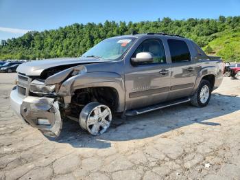  Salvage Chevrolet Avalanche