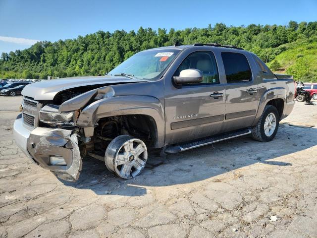  Salvage Chevrolet Avalanche