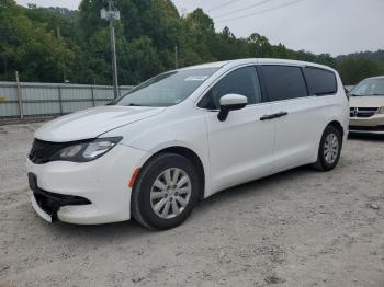  Salvage Chrysler Minivan