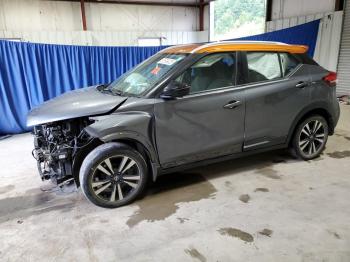  Salvage Nissan Kicks