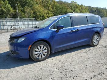  Salvage Chrysler Pacifica