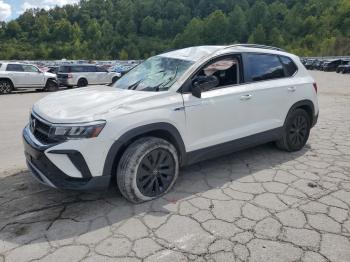 Salvage Volkswagen Taos