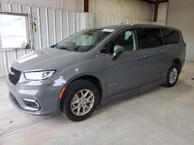  Salvage Chrysler Pacifica