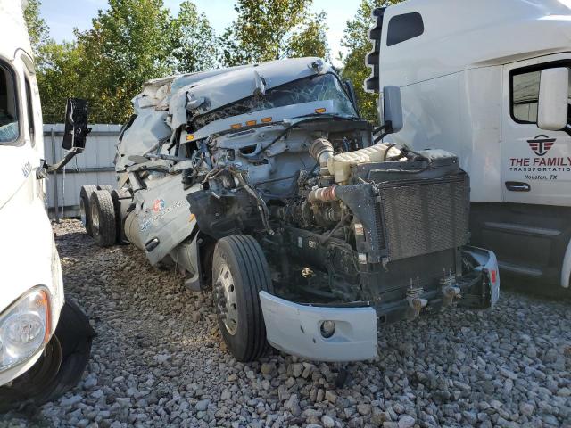  Salvage Peterbilt 579