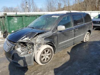  Salvage Chrysler Minivan