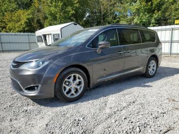  Salvage Chrysler Pacifica