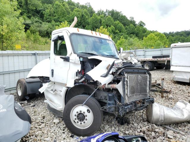  Salvage Freightliner Cascadia 1