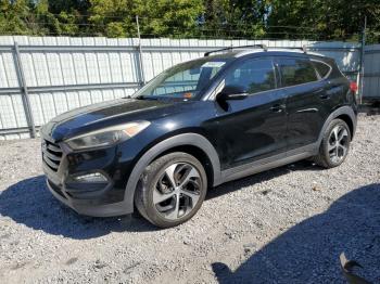  Salvage Hyundai TUCSON