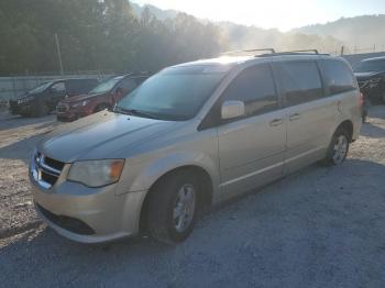  Salvage Dodge Caravan