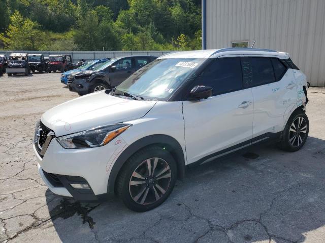  Salvage Nissan Kicks