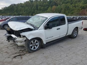  Salvage Nissan Titan