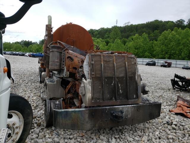  Salvage Peterbilt 389