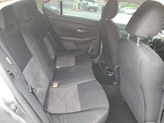 Nissan Sentra Sr Image 9