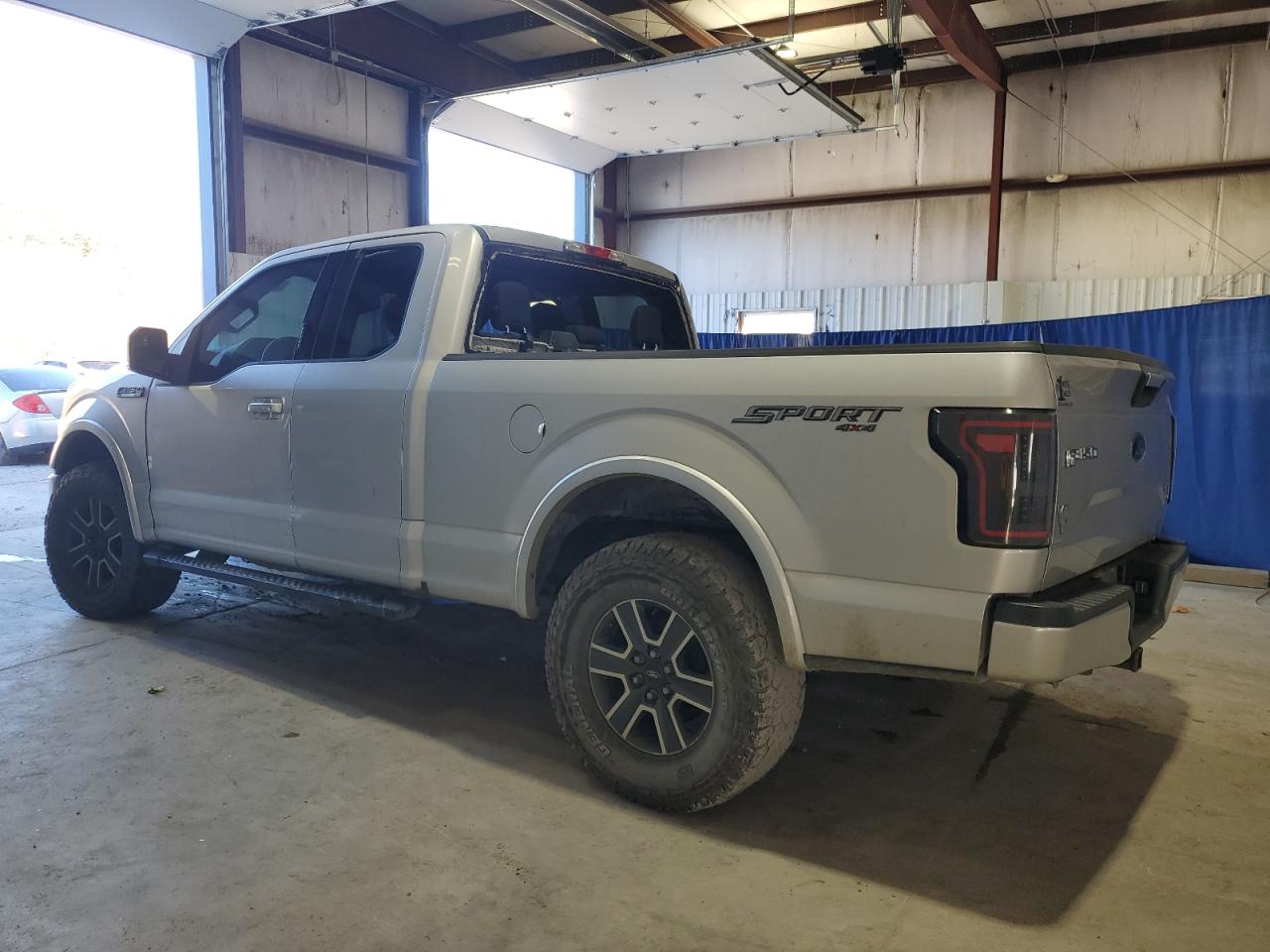 Ford F-150 Super Cab Image 3