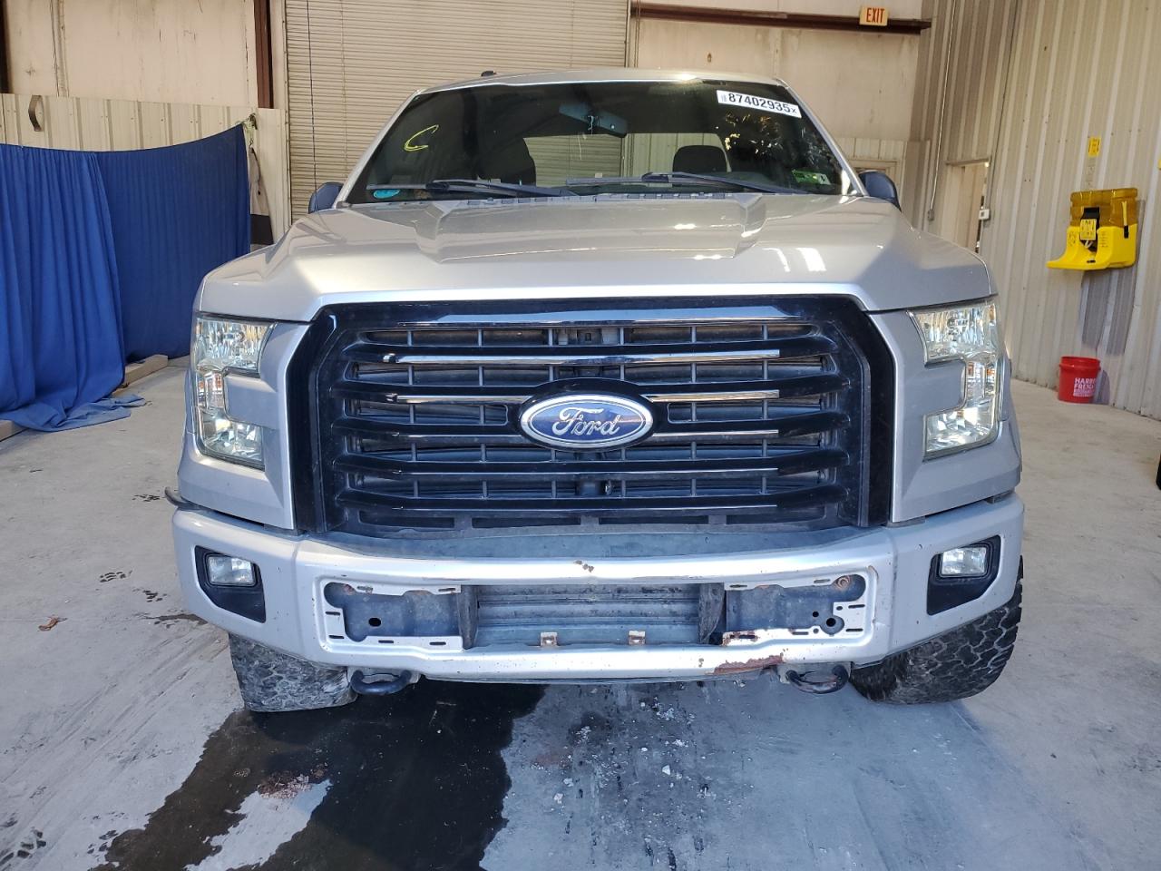 Ford F-150 Super Cab Image 4