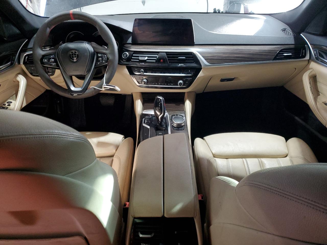 BMW 5 Series I Image 3