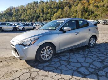  Salvage Toyota Yaris