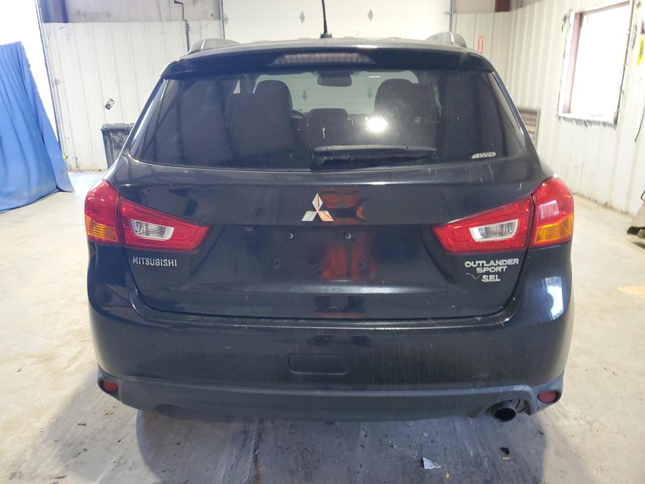 Mitsubishi Outlander Sel Image 8