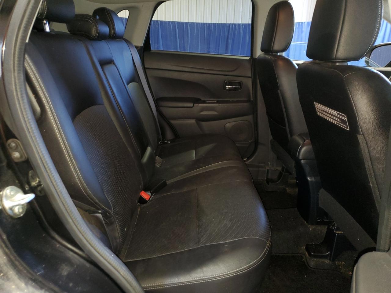 Mitsubishi Outlander Sel Image 12